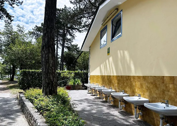 Οργανωμένο κάμπινγκ Glamping Sistiani